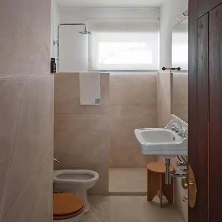 Casa D'abreu Neto - Siza's First Work Matosinhos (Porto)